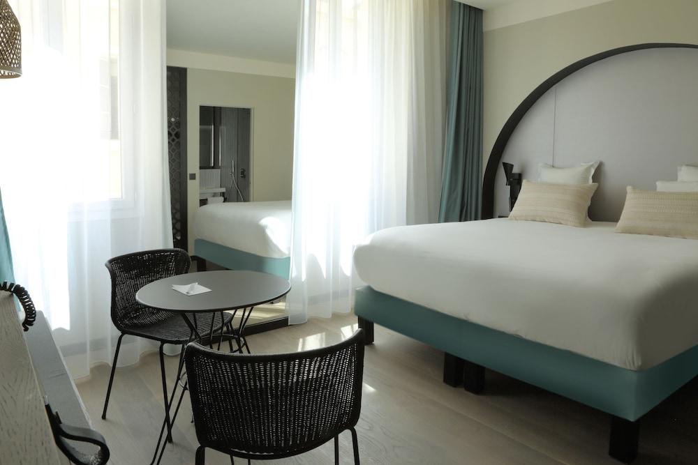 Best Western Plus La Joliette Hotel 4*